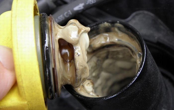 汽轮机油泡沫超标对润滑系统的影响